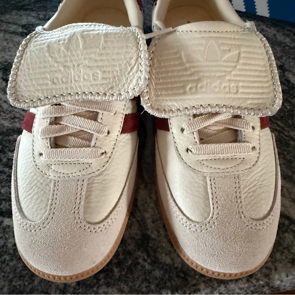 XXX SOLD XXXX LT White Ruby Red Leather Fold Tongue Sneakers Women’s 8.5 NWT - Picture 5 of 6